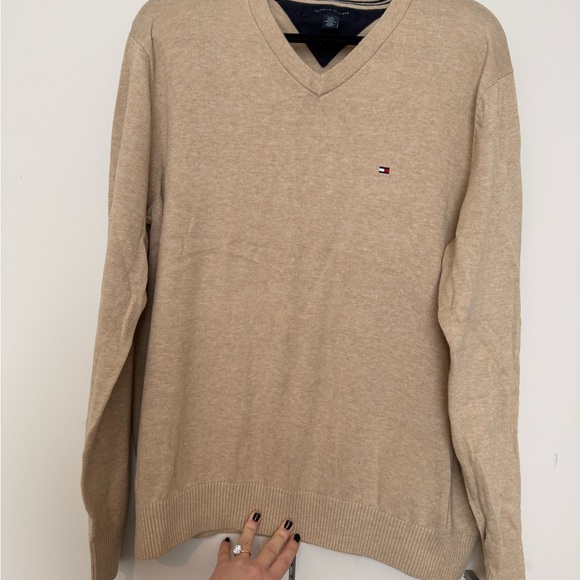 Tommy Hilfiger Men's V-Neck Sweater - Picture 2 of 3